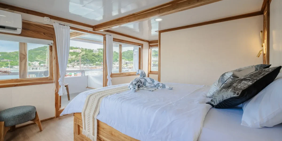 cabin 1 Ahsana Liveaboard boat charter2