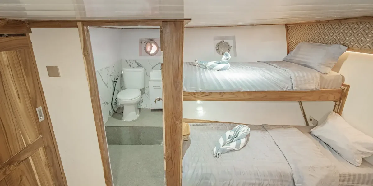 cabin 5 Ahsana Liveaboard boat charter2