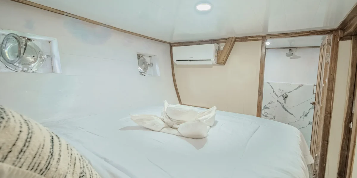 cabin 5 Ahsana Liveaboard boat charter7
