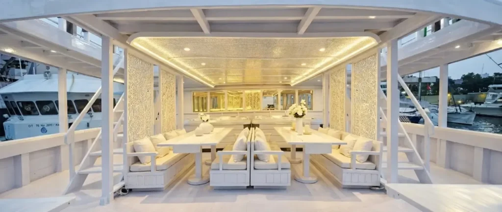 Outdoor Dinning Area in Komodo Prestige by Komodo Luxury