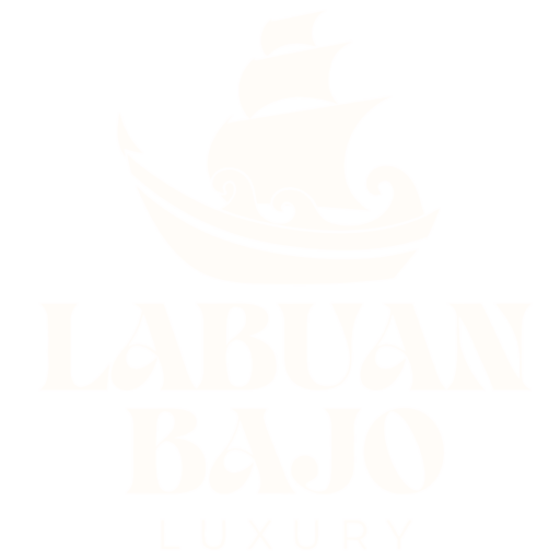 labuanbajoluxury.com