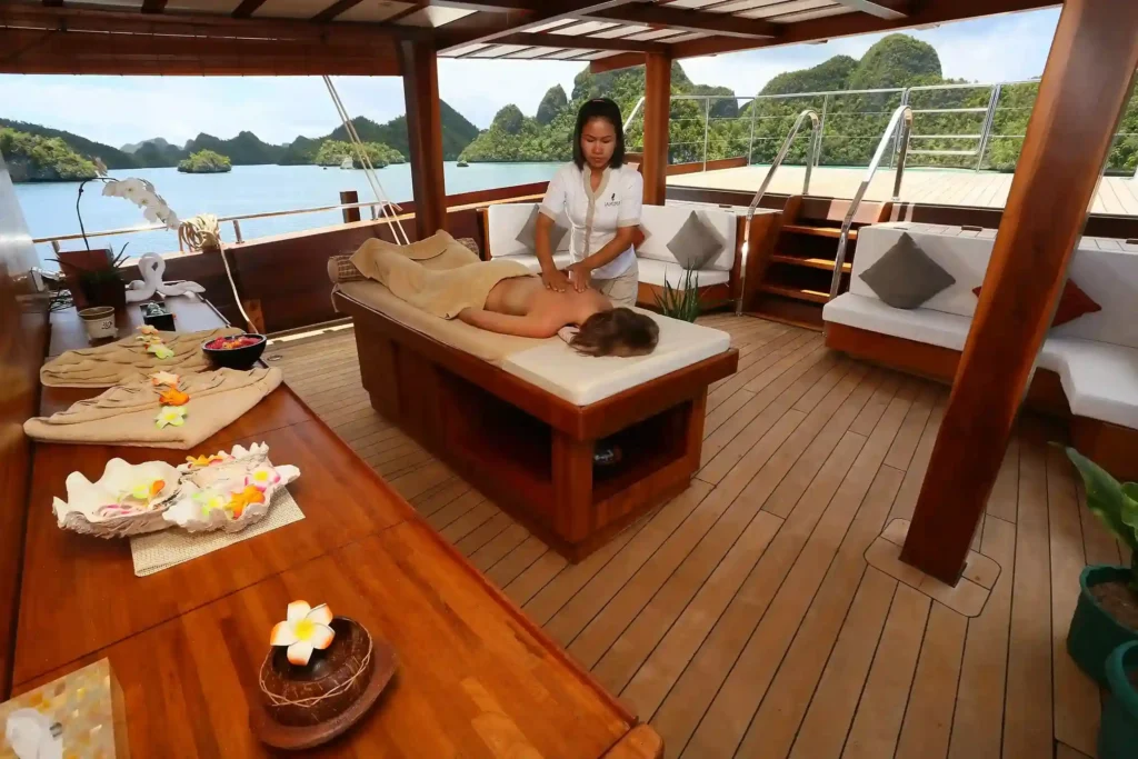 Spa Wellness Yacht Charter Lamima | Wellness Yacht Charter | Komodo Luxury