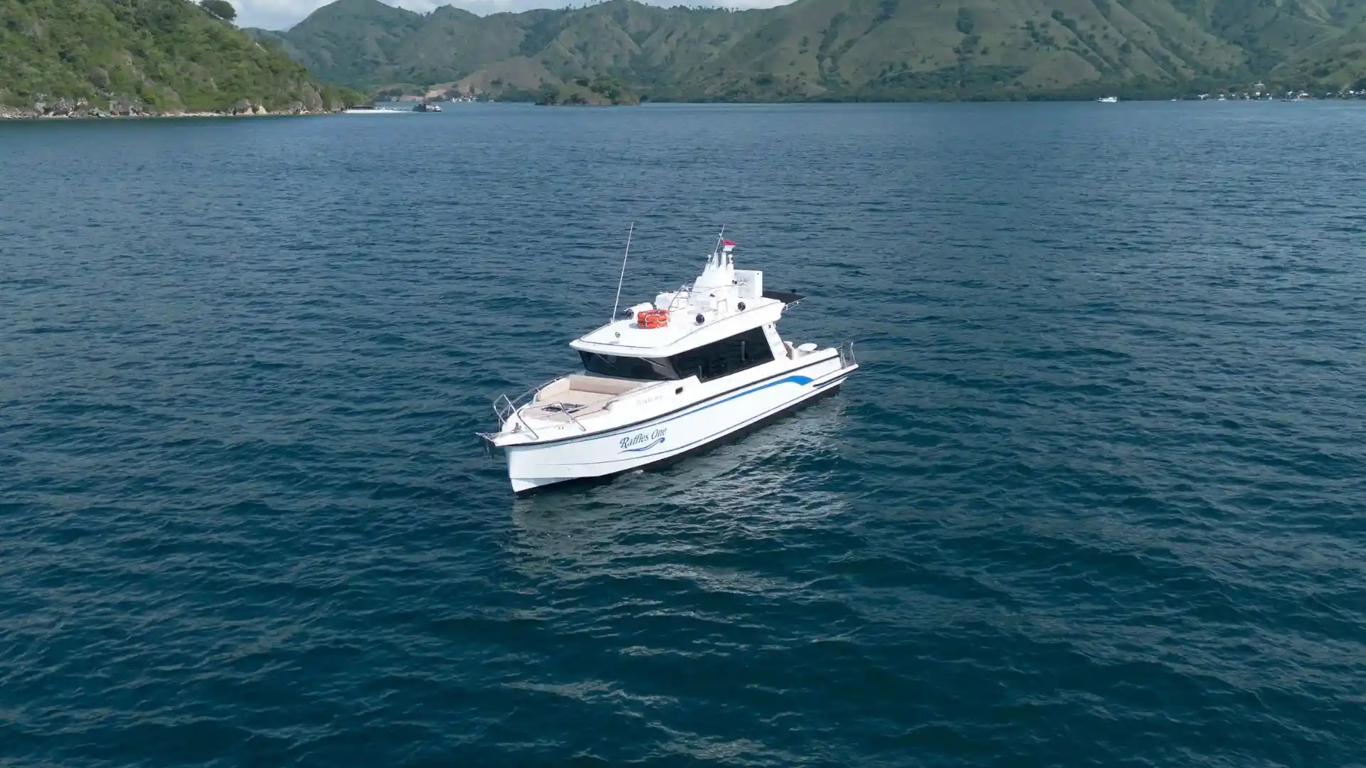Raffles One Speedboat Exterior | Komodo Luxury