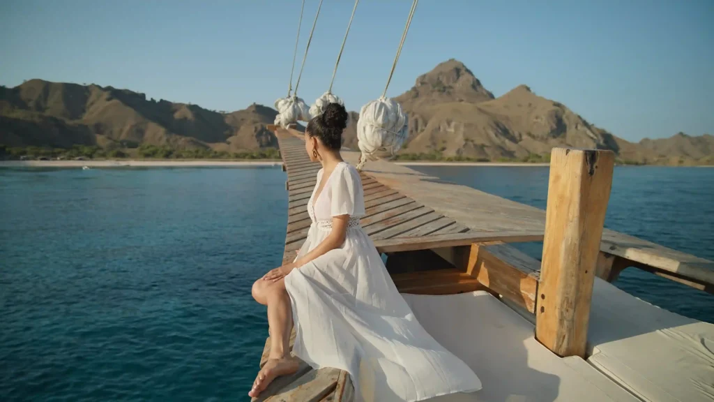 Komodo Island Sailing Trip | Komodo Luxury