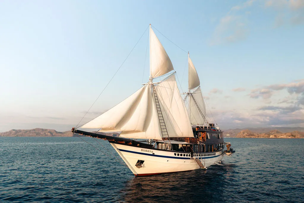 Exterior Bhavana Phinisi Liveaboard | Komodo Luxury