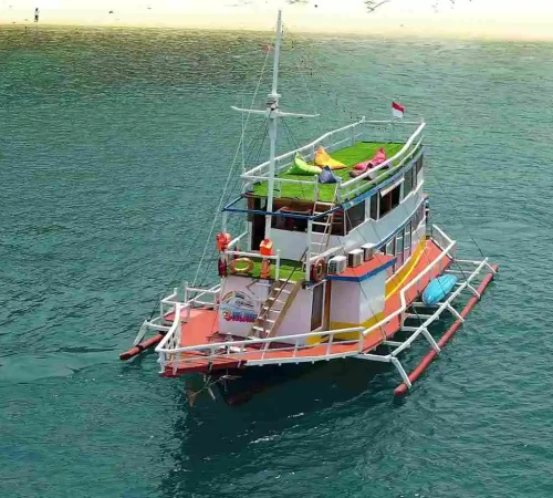 3 Island Cruise Phinisi - KomodoLuxury